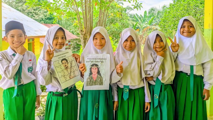 Belajar dengan Puzzle, Cara Kelas 3B MIN 4 Tebo Mengenang Jasa Pahlawan