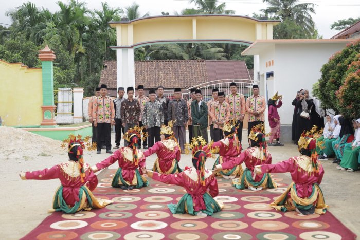 Tari Persembahan Sekapur Sirih, Penampilan Terakhir Kelas 6 MIN 4 Tebo yang Anggun dan Berkesan