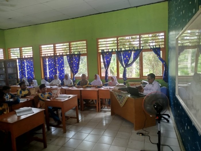 Metode Discovery Learning, Siswa Kelas VI Antusias Ikuti Pembelajaran Pelesir Keliling Dunia Metode Discovery Learning, Siswa Kelas VI Antusias Ikuti Pembelajaran Pelesir Keliling Dunia
