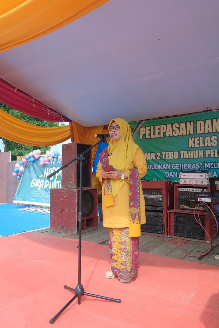 SAMBUTAN KEPALA MAN 2 TEBO PADA ACARA PELEPASAN DAN PERPISAHAN TAHUN PELAJARAN 2022/2023