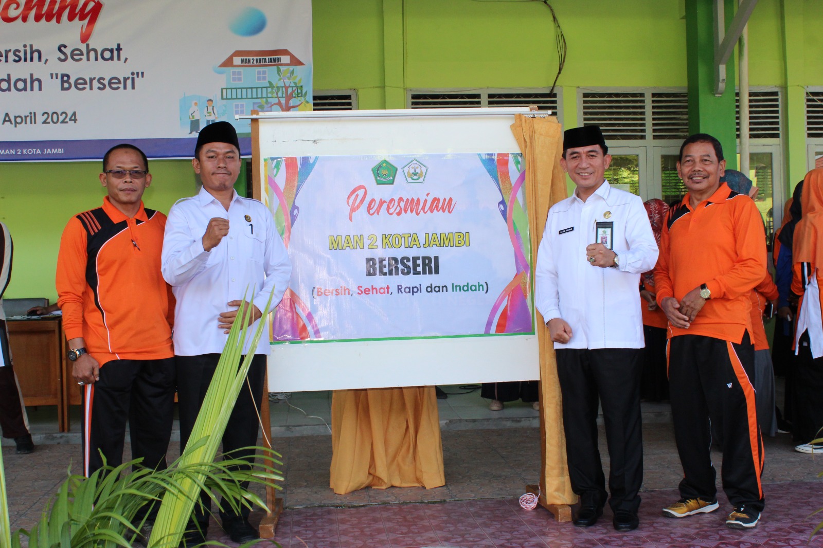 Transformasi Eksklusif di MAN 2 Kota Jambi: Program Berseri Melangkah Lebih Jauh Transformasi Eksklusif di MAN 2 Kota Jambi: Program Berseri Melangkah Lebih Jauh