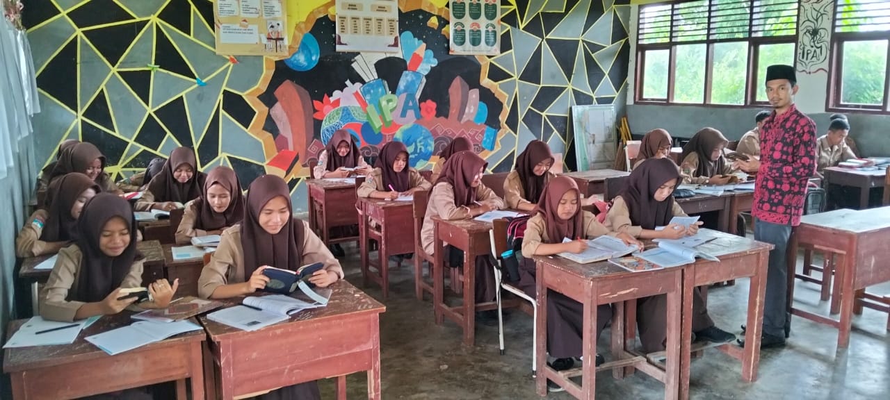 MAN 2 TEBO : MARKIJI ( MARI KITA MENGAJI ) :  KEGIATAN TADARUS ALQURAN BERIKAN DAMPAK POSITIF.