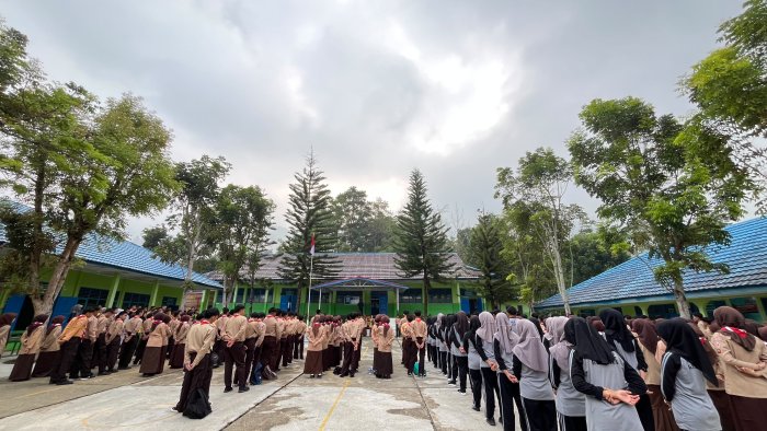 Apel Pagi Kamis MAN 2 Kerinci, Waka Kesiswaan Bawa Pesan Motivasi untuk Para Siswa