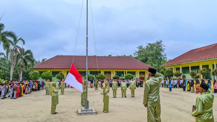 Upacara HGN 2025 Digelar Khidmat oleh GTK MIN 4 Tebo Upacara HGN 2025 Digelar Khidmat oleh GTK MIN 4 Tebo