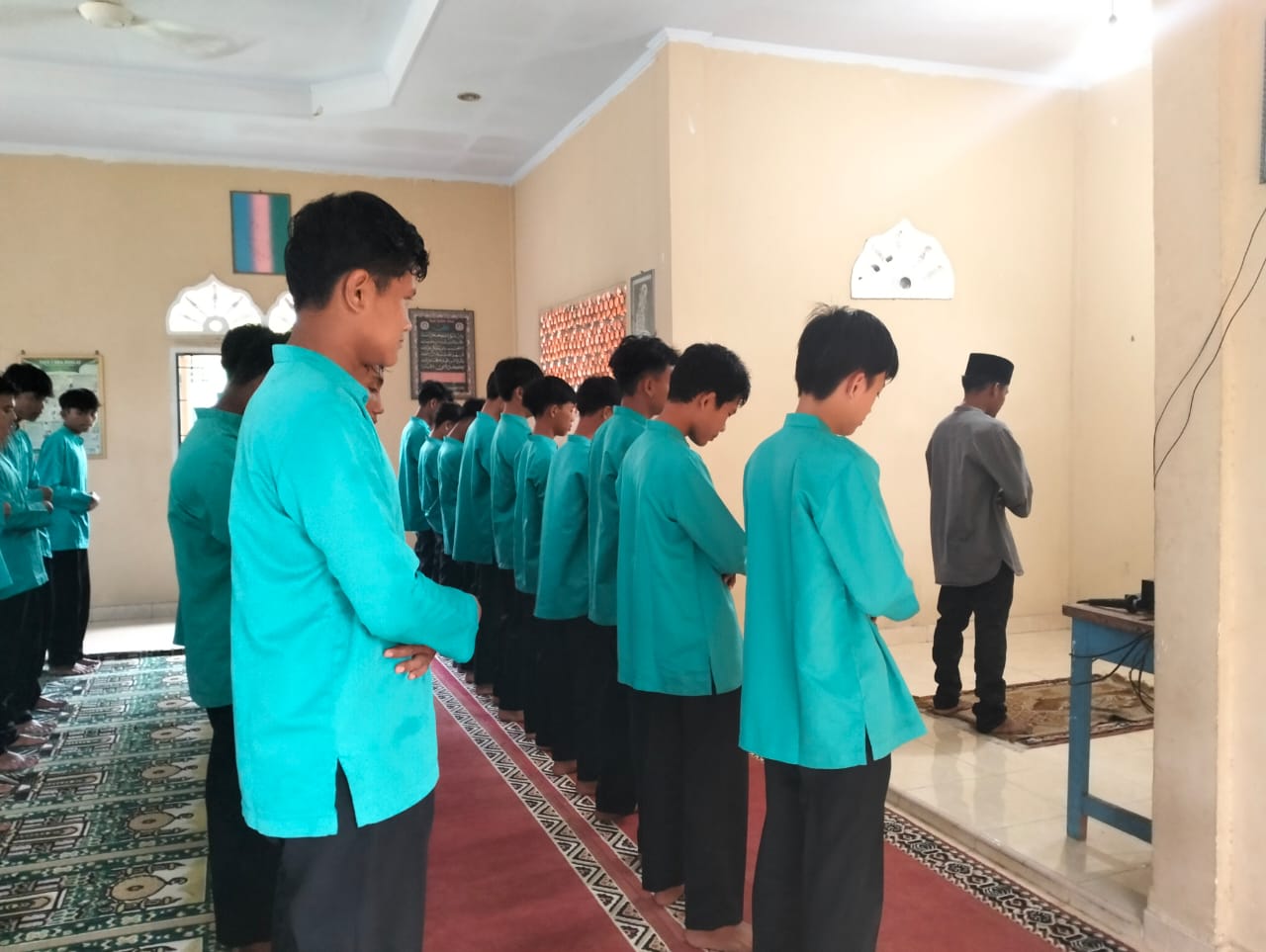 Tanamkan Pembiasaan Positif MAN 2 Bungo Rutinkan Sholat Dhuha di Madrasah Tanamkan Pembiasaan Positif MAN 2 Bungo Rutinkan Sholat Dhuha di Madrasah
