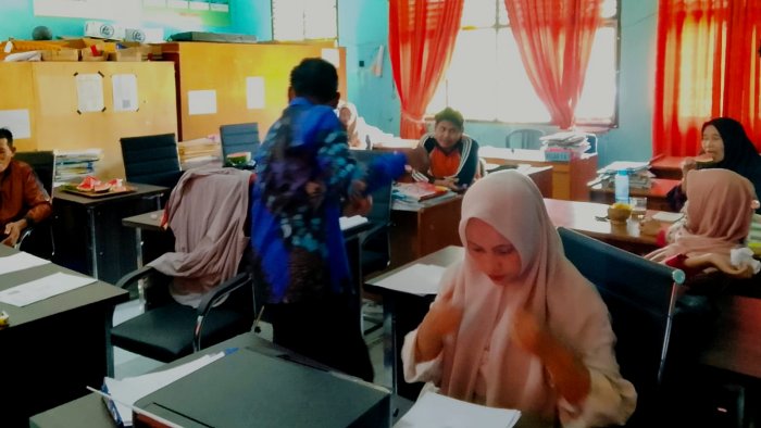 Kepala Madrasah dan Guru ASN MIN 4 Tebo Kompak Hadir di Madrasah dan Ikuti Sosialisasi MATAMUDA Meski Tengah Libur Kepala Madrasah dan Guru ASN MIN 4 Tebo Kompak Hadir di Madrasah dan Ikuti Sosialisasi MATAMUDA Meski Tengah Libur