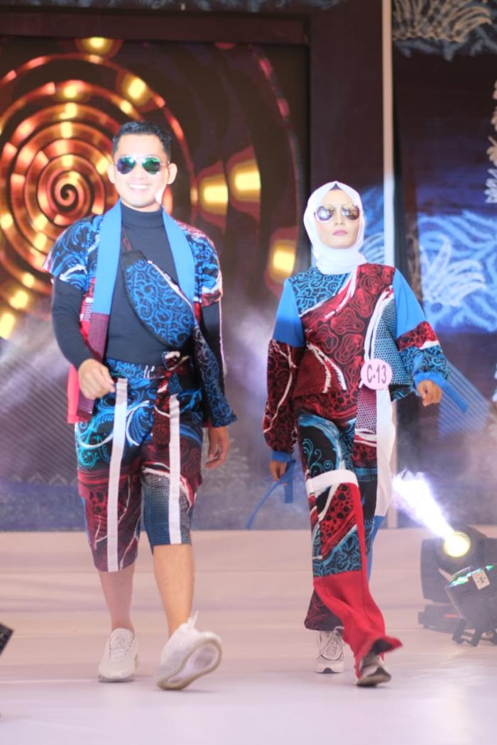 MERIAHKAN SABAK EXPO 2019 GURU MAN 1 IKUTI FASHION SHOW MERIAHKAN SABAK EXPO 2019 GURU MAN 1 IKUTI FASHION SHOW