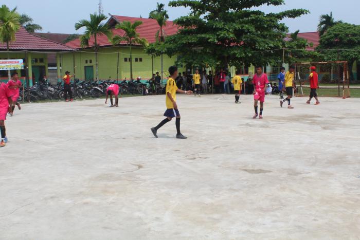 MILAD MAN 1 TANJUNG JABUNG TIMUR ADAKAN LOMBA VOLLEY BALL DAN FUTSAL TINGKAT SLTP/MTs