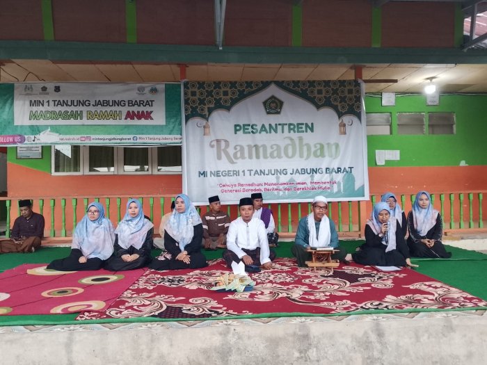 Kebersamaan Penuh Berkah: Buka Puasa Bersama dan Penutupan Pesantren Ramadhan MI Negeri 1 Tanjung Jabung Barat