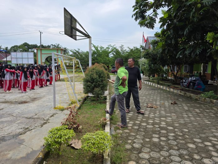 Sambut PORSENI 2026, Waka Kesiswaan MTsN 1 Bungo Ajak Siswa Ciptakan Madrasah Bersih dan Asri