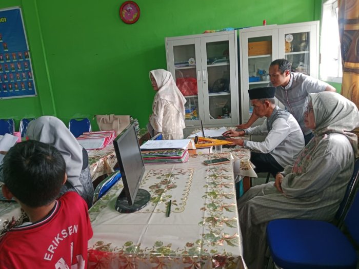 MIN 3 Kerinci Lakukan Perbaikan Berkas Kenaikan Pangkat yang Salah MIN 3 Kerinci Lakukan Perbaikan Berkas Kenaikan Pangkat yang Salah