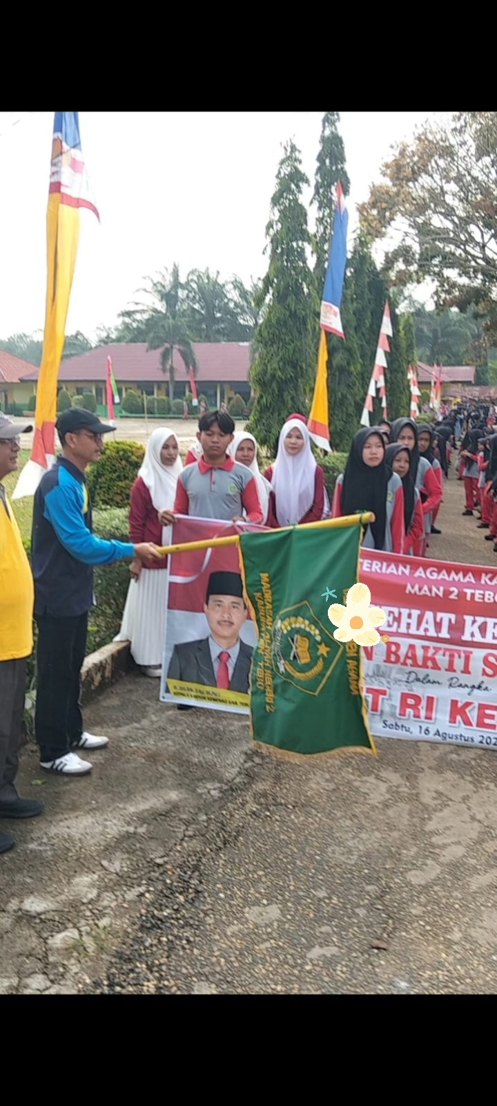 MAN 2 TEBO GELAR JALAN SANTAI KERUKUNAN SAMBUT HUT RI KE-80 MAN 2 TEBO GELAR JALAN SANTAI KERUKUNAN SAMBUT HUT RI KE-80