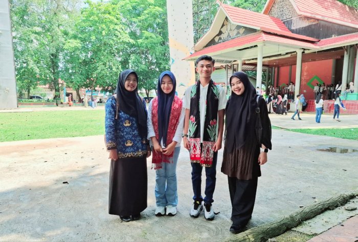 Dua Siswa MTsN 2 Bungo Siap Tampil di Gladi Festival Batik Dua Siswa MTsN 2 Bungo Siap Tampil di Gladi Festival Batik
