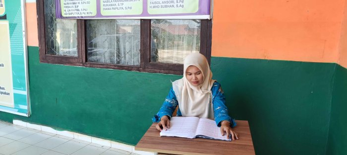 Kedisiplinan KBM Terjaga, Guru Piket Laksanakan Tugas dengan Optimal