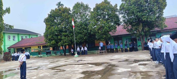 Pembinaan Karakter MTsN 2 Bungo Ingatkan Siswa untuk Patuh pada Tata Tertib Madrasah Pembinaan Karakter MTsN 2 Bungo Ingatkan Siswa untuk Patuh pada Tata Tertib Madrasah