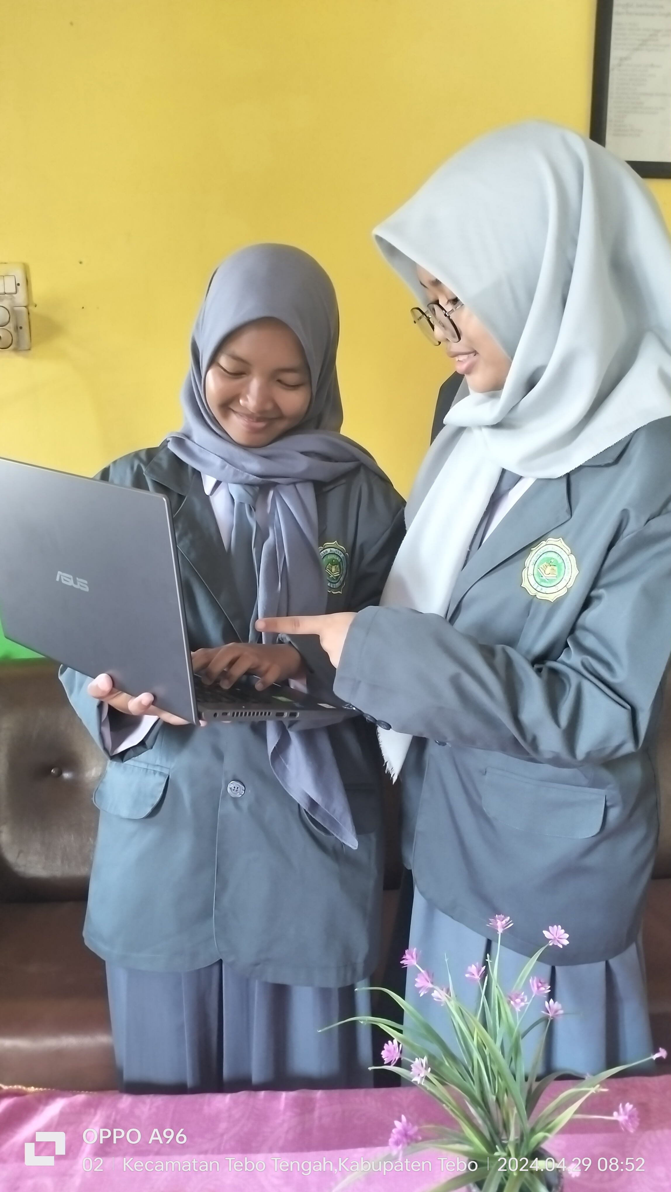 OSIM MAN 2 TEBO SOSIALISASI PPDB PADA SLTP SEDERAJAT OSIM MAN 2 TEBO SOSIALISASI PPDB PADA SLTP SEDERAJAT