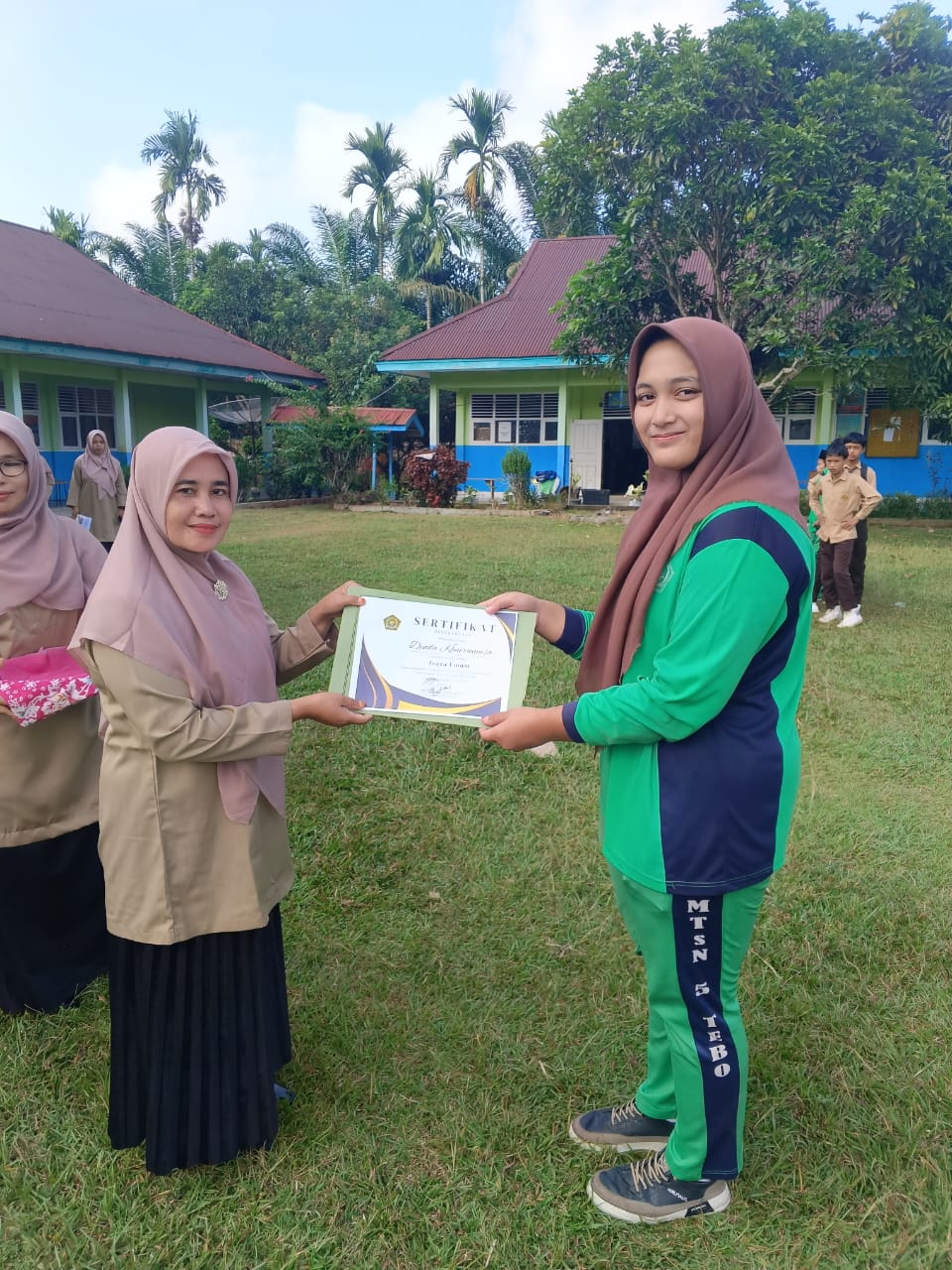 Akhir Semester yang Membanggakan: MTsN 5 Tebo Umumkan Juara dan Libur Sekolah