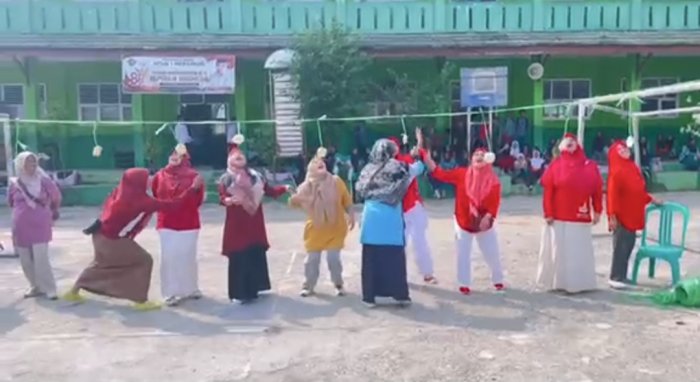 Rafia Tersangkut Gigi dan Balon Kabur Meriahkan HUT Ke-81 RI Di Madrasah