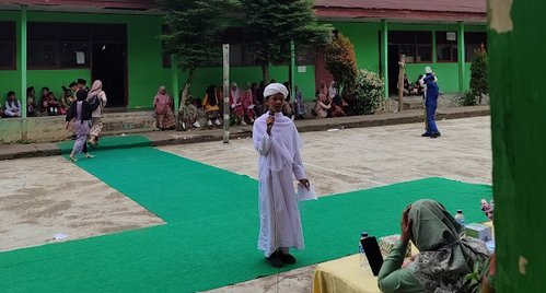 Lomba Menyanyi Lagu Daerah Meriahkan Peringatan Hari Sumpah Pemuda di MTsN 1 Kota Jambi Lomba Menyanyi Lagu Daerah Meriahkan Peringatan Hari Sumpah Pemuda di MTsN 1 Kota Jambi
