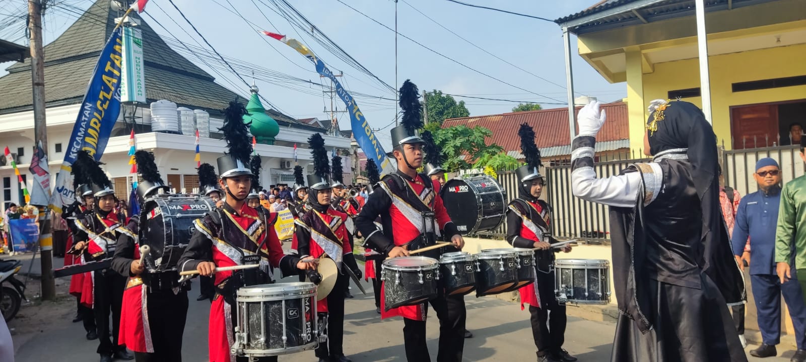 Drum Corps Nahdatu At Thalibin Siap Tampil di Pawai Taaruf MTQ Kecamatan Jambi Selatan Drum Corps Nahdatu At Thalibin Siap Tampil di Pawai Taaruf MTQ Kecamatan Jambi Selatan