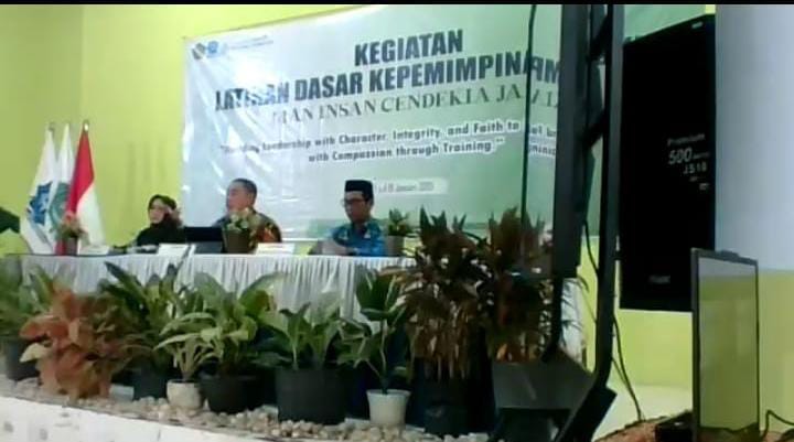 Kepala dan Guru MAN 2 Bungo Kompak Ikutin Kegiatan Zoom Meeting Penguatan Moderasi Beragama Kepala dan Guru MAN 2 Bungo Kompak Ikutin Kegiatan Zoom Meeting Penguatan Moderasi Beragama