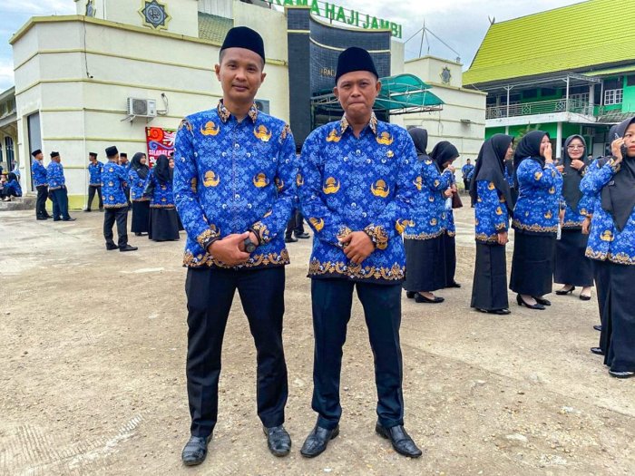 Kaur TU MTsN 1 Bungo: Selamat Kepada Pak Hendri dan Pak Chandra yang Telah Dilantik sebagai PPPK Kaur TU MTsN 1 Bungo: Selamat Kepada Pak Hendri dan Pak Chandra yang Telah Dilantik sebagai PPPK