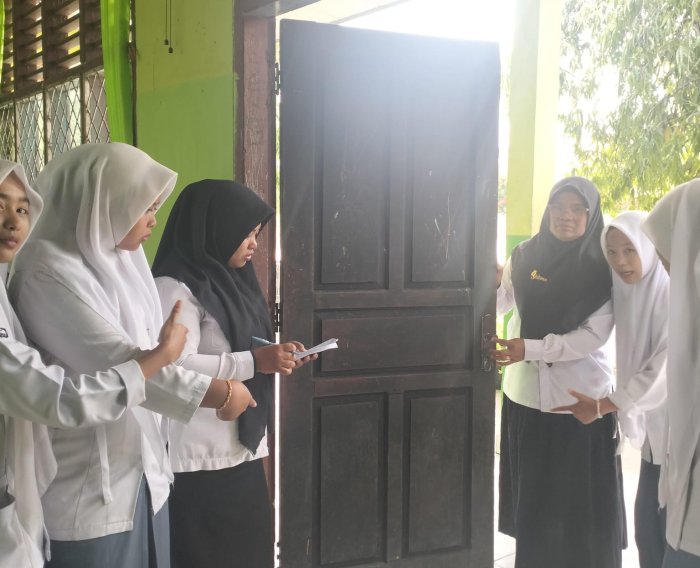 Waka Sarpras MAN 2 Bungo Lakukan Pengecekan Sarana Prasarana untuk Update SIM Sarpras Waka Sarpras MAN 2 Bungo Lakukan Pengecekan Sarana Prasarana untuk Update SIM Sarpras