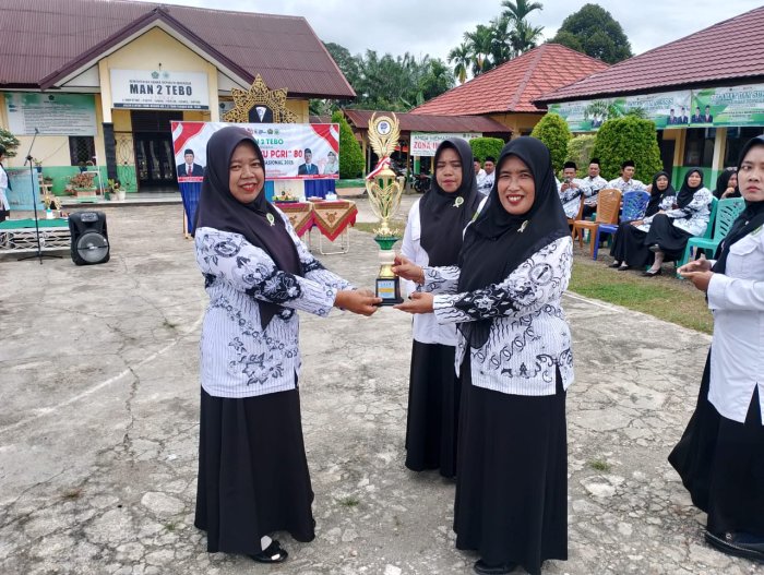 MAN 2 Tebo Raih Prestasi di Hari Guru Nasional MAN 2 Tebo Raih Prestasi di Hari Guru Nasional
