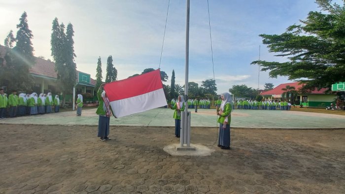 MAN 2 Bungo Gelar Upacara Bendera Sekaligus Peringati Hari Pahlawan, Tanamkan Semangat Nasionalisme pada Siswa MAN 2 Bungo Gelar Upacara Bendera Sekaligus Peringati Hari Pahlawan, Tanamkan Semangat Nasionalisme pada Siswa