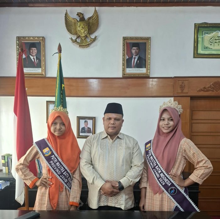 Jelang Go Nasional Surabaya, Dua Siswi MTsN 1 Tebo Peraih Duta Wastra Batik Jambi Dapat Apresiasi Khusus