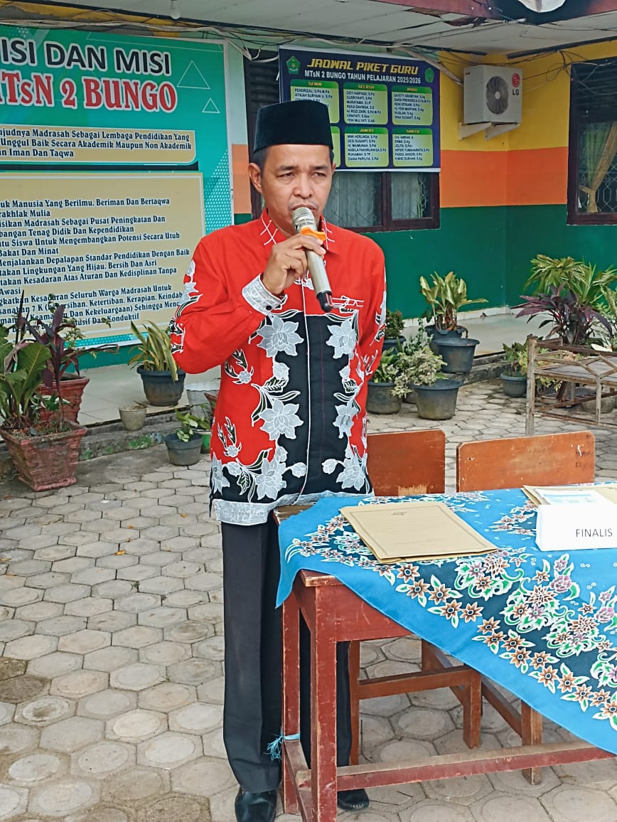 SAMBUTAN KEPALA MADRASAH DAN KETUA PELAKSANA DI ACARA DEBAT CALON OSIM SAMBUTAN KEPALA MADRASAH DAN KETUA PELAKSANA DI ACARA DEBAT CALON OSIM