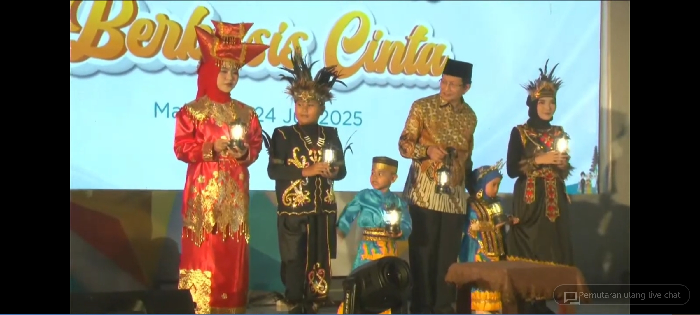 Guru dan Kepala MIN 4 Tebo Ikuti Launching Kurikulum Berbasis Cinta