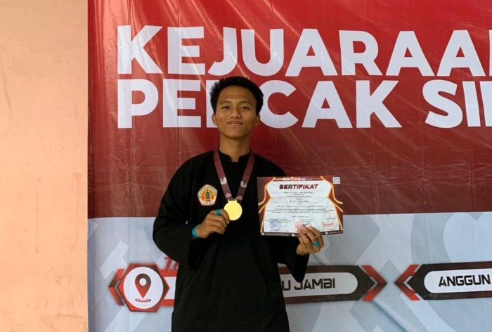 Prestasi Ganda! Ridho Akbar Buktikan Bisa Jadi Pemimpin dan Juara Prestasi Ganda! Ridho Akbar Buktikan Bisa Jadi Pemimpin dan Juara