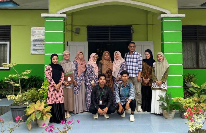 Tim Dosen Universitas Islam Yasni Bungo Monitoring Mahasiswa PPLK di MAN 2 Bungo Tim Dosen Universitas Islam Yasni Bungo Monitoring Mahasiswa PPLK di MAN 2 Bungo