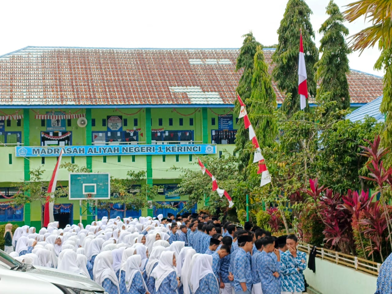 MAN 1 Kerinci Gelar Kultum Rutin Setiap Rabu Sebelum PBM Dimulai MAN 1 Kerinci Gelar Kultum Rutin Setiap Rabu Sebelum PBM Dimulai