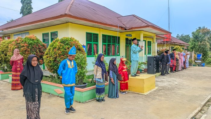 MIN 4 Tebo Peringati Hari Sumpah Pemuda dengan Spirit Panca Cinta