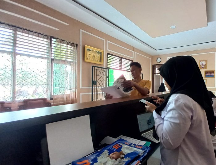Orang Tua Dari Wahyu Pratama Konsultasi ke MAN 2 Bungo Terkait Ketidakcocokan Data di EMIS/Verval PD Orang Tua Dari Wahyu Pratama Konsultasi ke MAN 2 Bungo Terkait Ketidakcocokan Data di EMIS/Verval PD