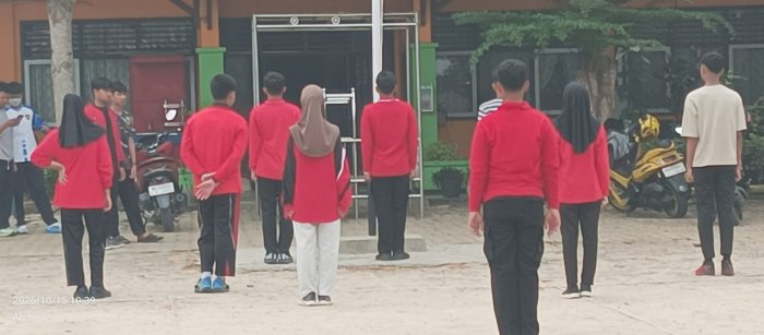 Paskibra MAN 1 Bungo Siap Berlaga, Matangkan Formasi dan Kekompakan Paskibra MAN 1 Bungo Siap Berlaga, Matangkan Formasi dan Kekompakan