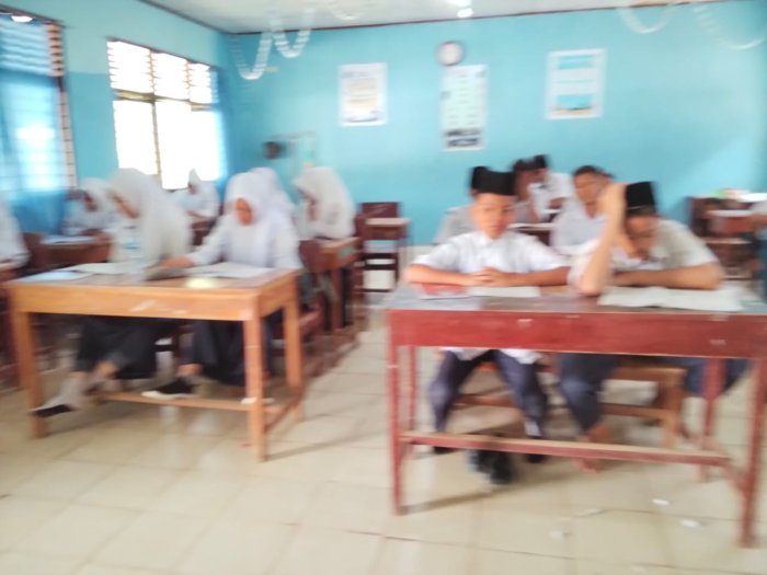 Tingkatkan Spiritual Siswa, MTsN 2 Bungo Laksanakan Tadarus sebelum Belajar Tingkatkan Spiritual Siswa, MTsN 2 Bungo Laksanakan Tadarus sebelum Belajar