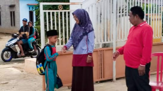 Sambut Pagi di MIN 4 Tebo, Tradisi yang Tak Hanya Sekadar Piket Sambut Pagi di MIN 4 Tebo, Tradisi yang Tak Hanya Sekadar Piket