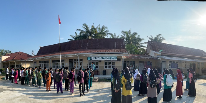 PELAKSANAAN SELEKSI MASUK UJIAN TERTULIS DAN BACA ALQURKAN PPDB MTSN 7 MUARO JAMBI TAHUN AJARAN 2025/2026 PELAKSANAAN SELEKSI MASUK UJIAN TERTULIS DAN BACA ALQURKAN PPDB MTSN 7 MUARO JAMBI TAHUN AJARAN 2025/2026