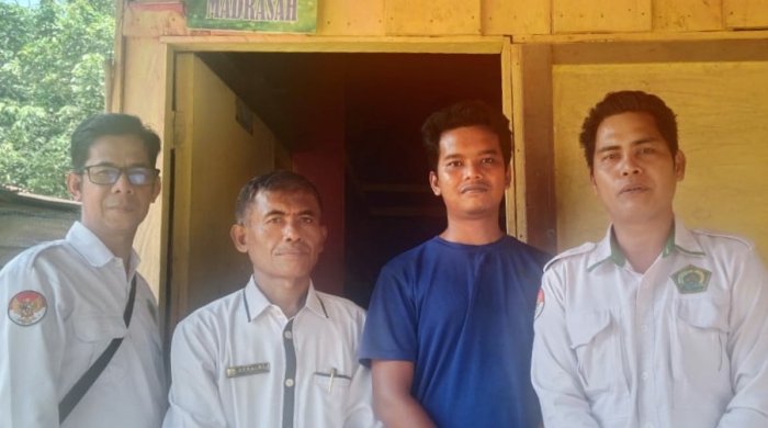 Kemenag Tebo Apresiasi Program Kantin Halal di MIN 4 Tebo Kemenag Tebo Apresiasi Program Kantin Halal di MIN 4 Tebo