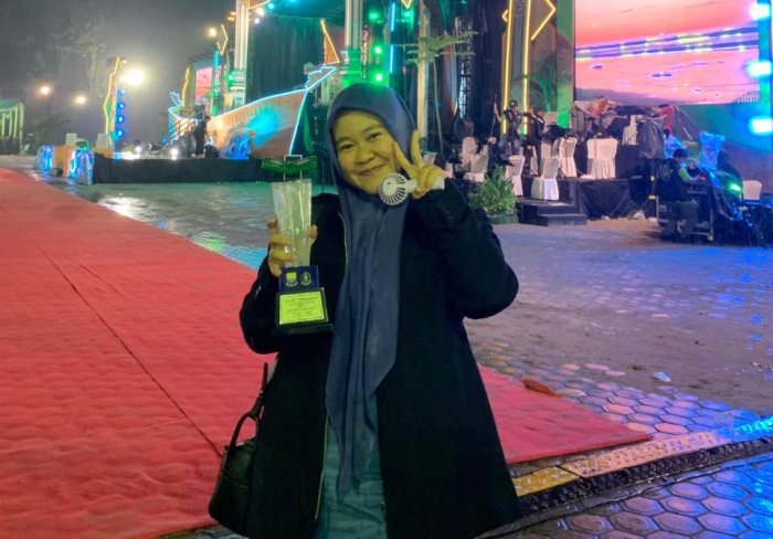 Arneysa Fira Hasibuan Antar Tim Kota Jambi Raih Juara II Syarhil Quran MTQ Provinsi Jambi Arneysa Fira Hasibuan Antar Tim Kota Jambi Raih Juara II Syarhil Quran MTQ Provinsi Jambi