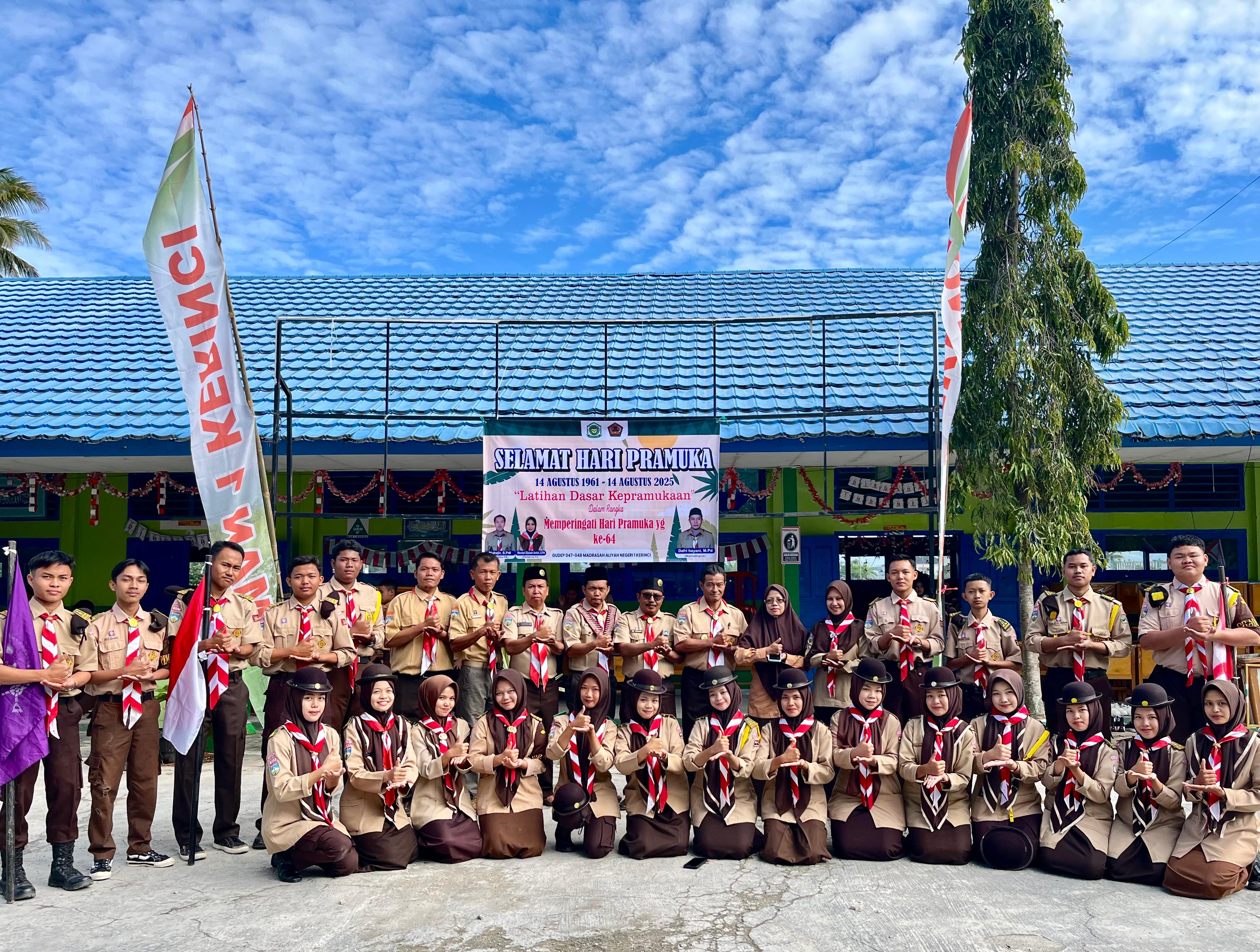 MAN 1 Kerinci Gelar Upacara Peringatan Hari Pramuka ke-64 dengan Khidmat