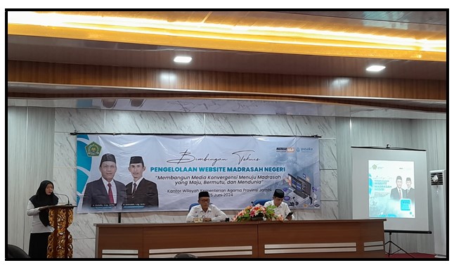 SALAH SATU GURU MTs N 1 TEBO IKUTI BIMTEK WEBSITE MADRASAH