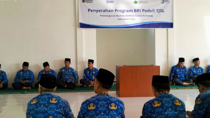 Kepala MIN 4 Tebo Saksikan Penyerahan Bantuan BRI Peduli untuk Pembangunan Mushola Al Ikhlas Kantor Kemenag Tebo Kepala MIN 4 Tebo Saksikan Penyerahan Bantuan BRI Peduli untuk Pembangunan Mushola Al Ikhlas Kantor Kemenag Tebo