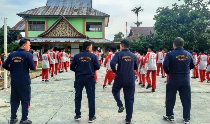 Ikuti SKJ, Kepala MTsN 1 Bungo : Optimalkan Kondisi Fisik GTK dan Peserta Didik