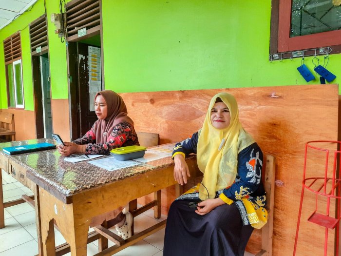 Guru Piket Hari Rabu MTsN 1 Bungo Siap Laksanakan Tugas Sesuai Tupoksi Guru Piket Hari Rabu MTsN 1 Bungo Siap Laksanakan Tugas Sesuai Tupoksi