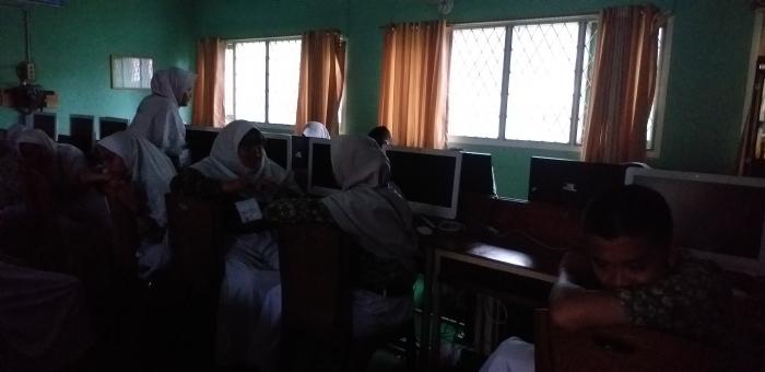 Ujian Yang di Warnai Dengan Ujian Ujian Yang di Warnai Dengan Ujian