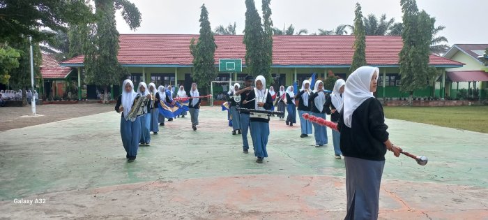 Semarak HUT ke-81 RI, Siswa MAN 2 Bungo Intensif Latihan Drumband Semarak HUT ke-81 RI, Siswa MAN 2 Bungo Intensif Latihan Drumband